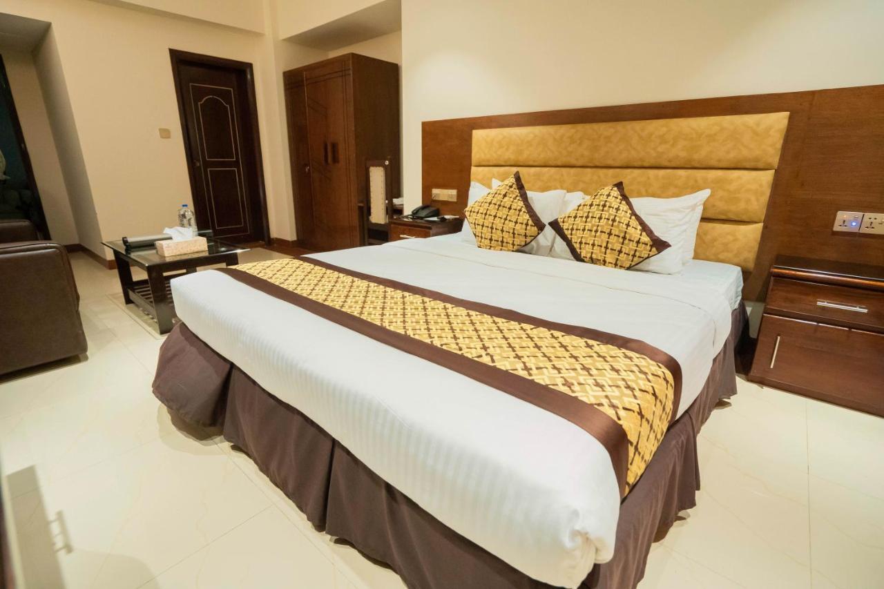 Central Inn Dhaka Esterno foto