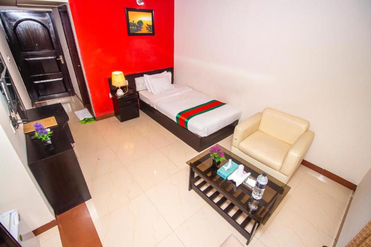 Central Inn Dhaka Esterno foto