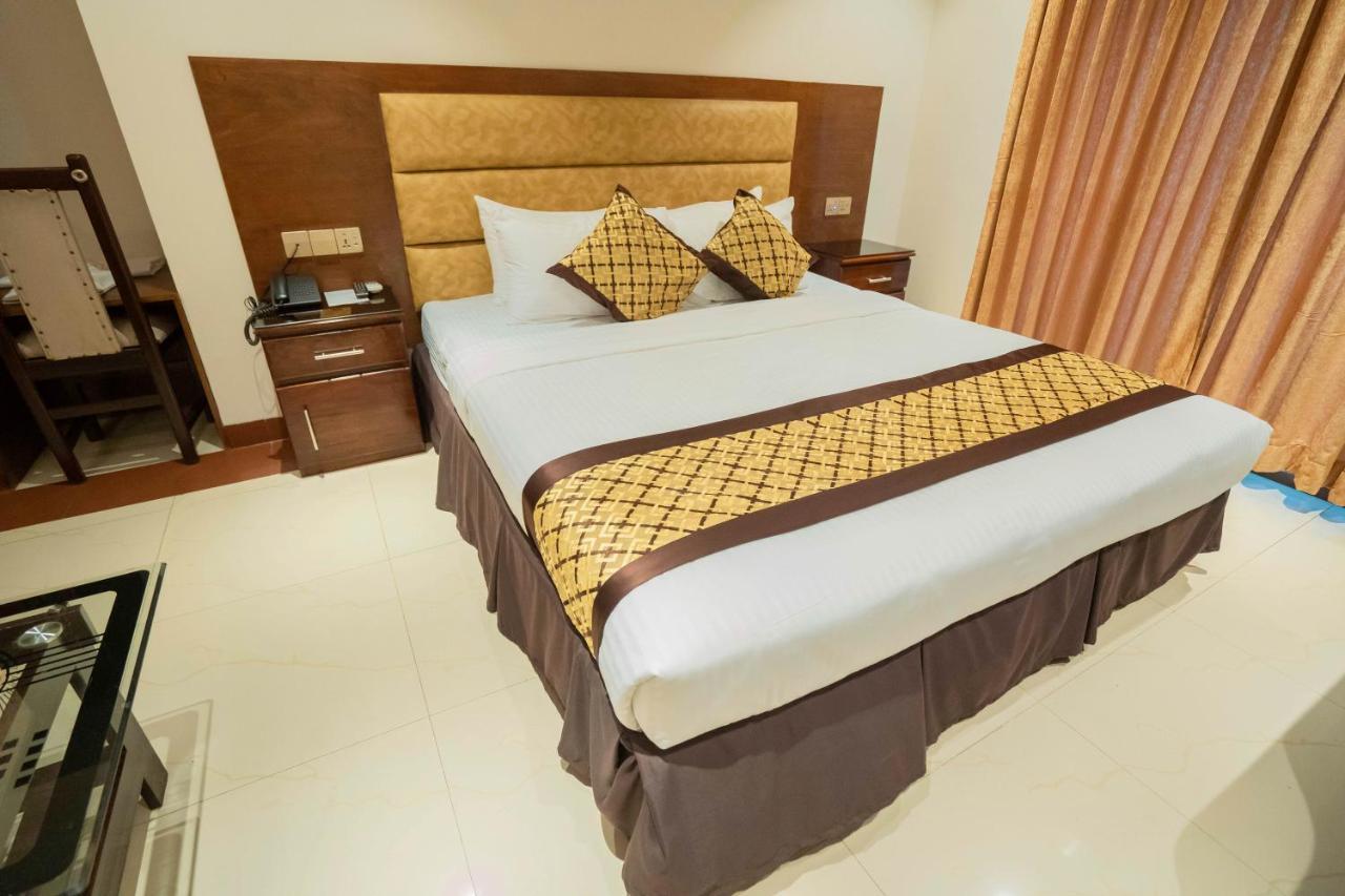 Central Inn Dhaka Esterno foto