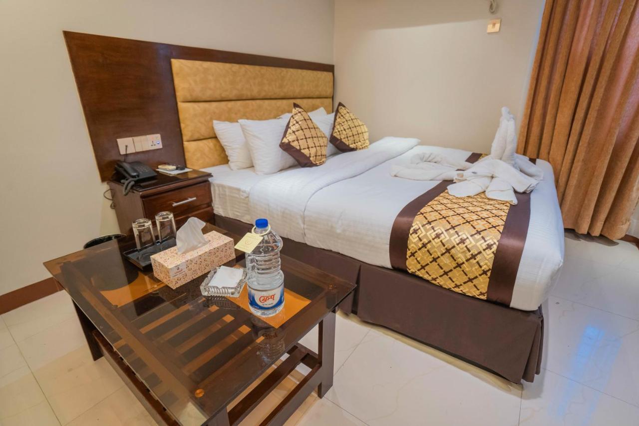 Central Inn Dhaka Esterno foto