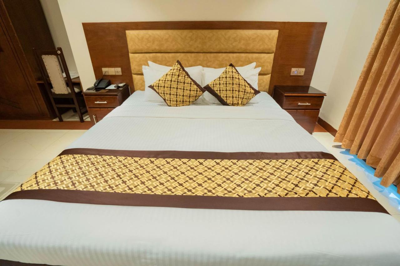 Central Inn Dhaka Esterno foto