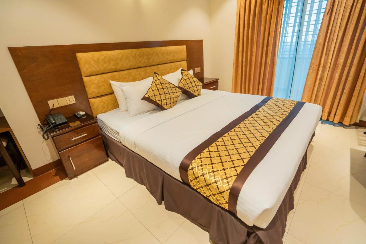 Central Inn Dhaka Esterno foto