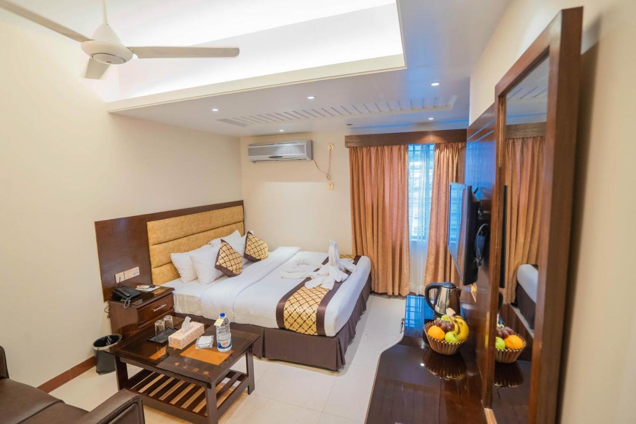 Central Inn Dhaka Esterno foto